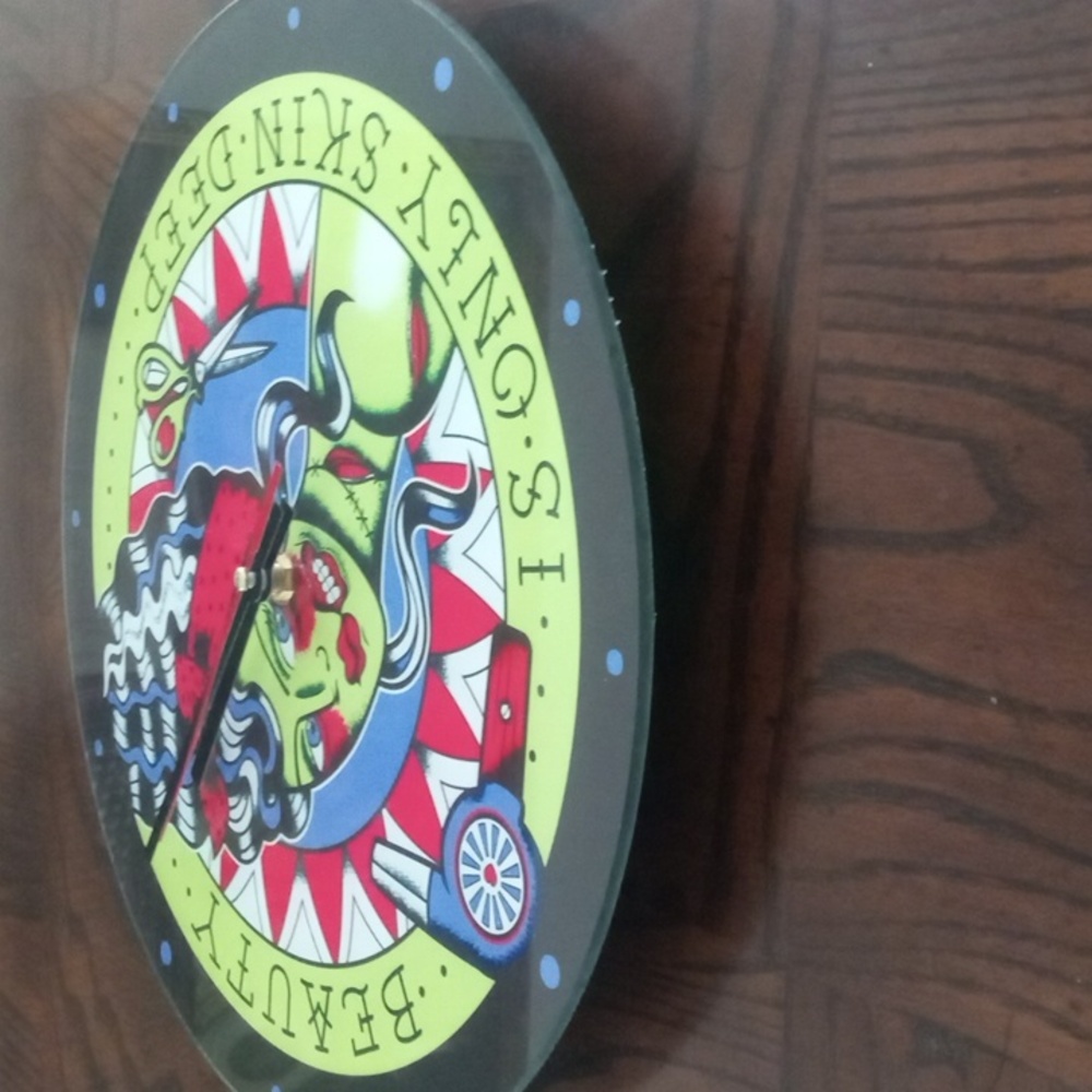 Pinup Girl Monster Franken Bride Round Glass Wall Clock  NIB - Picture 9 of 14